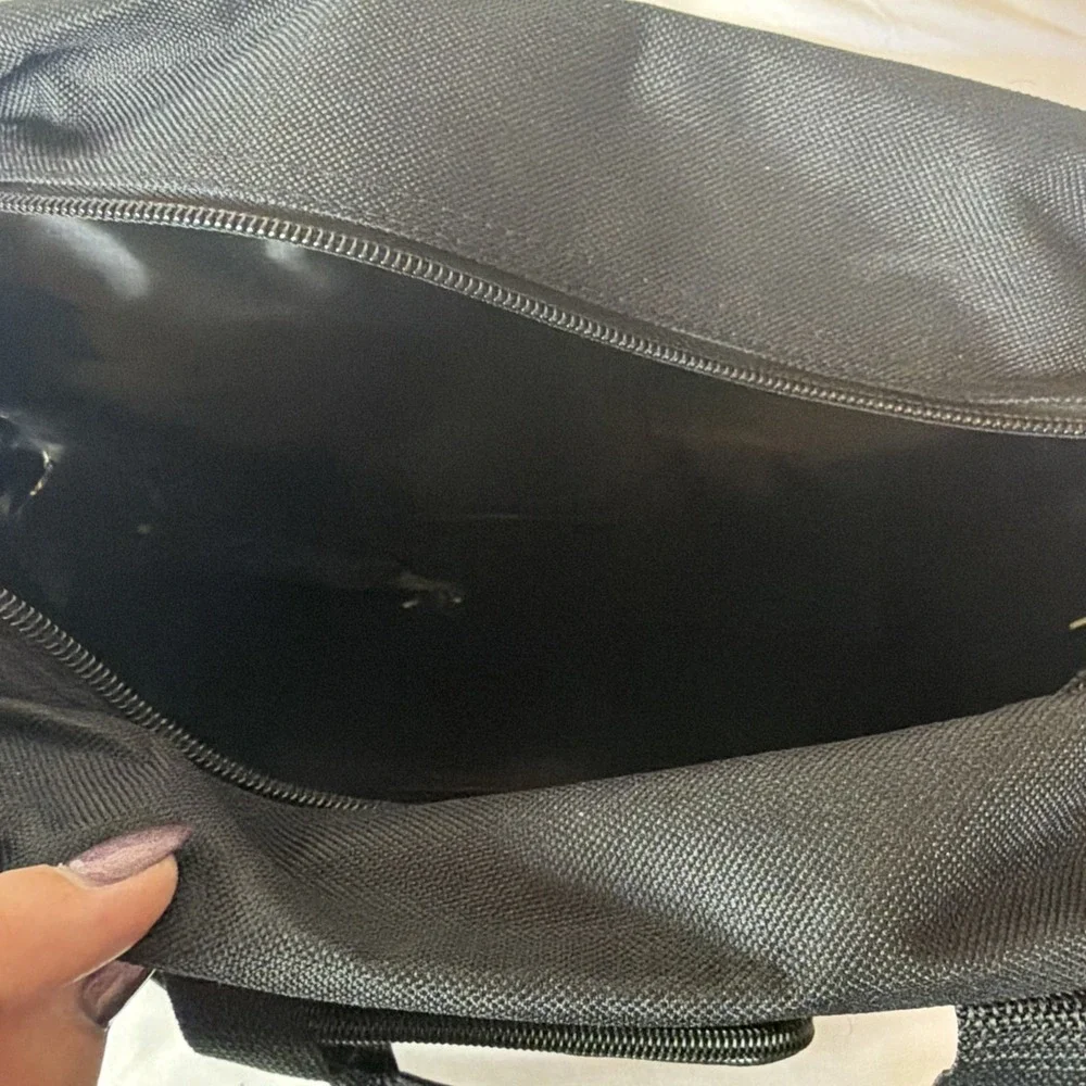 GLOBUS Black Messenger Bag Zip Closure Shoulder Strap Adjustable Compartments